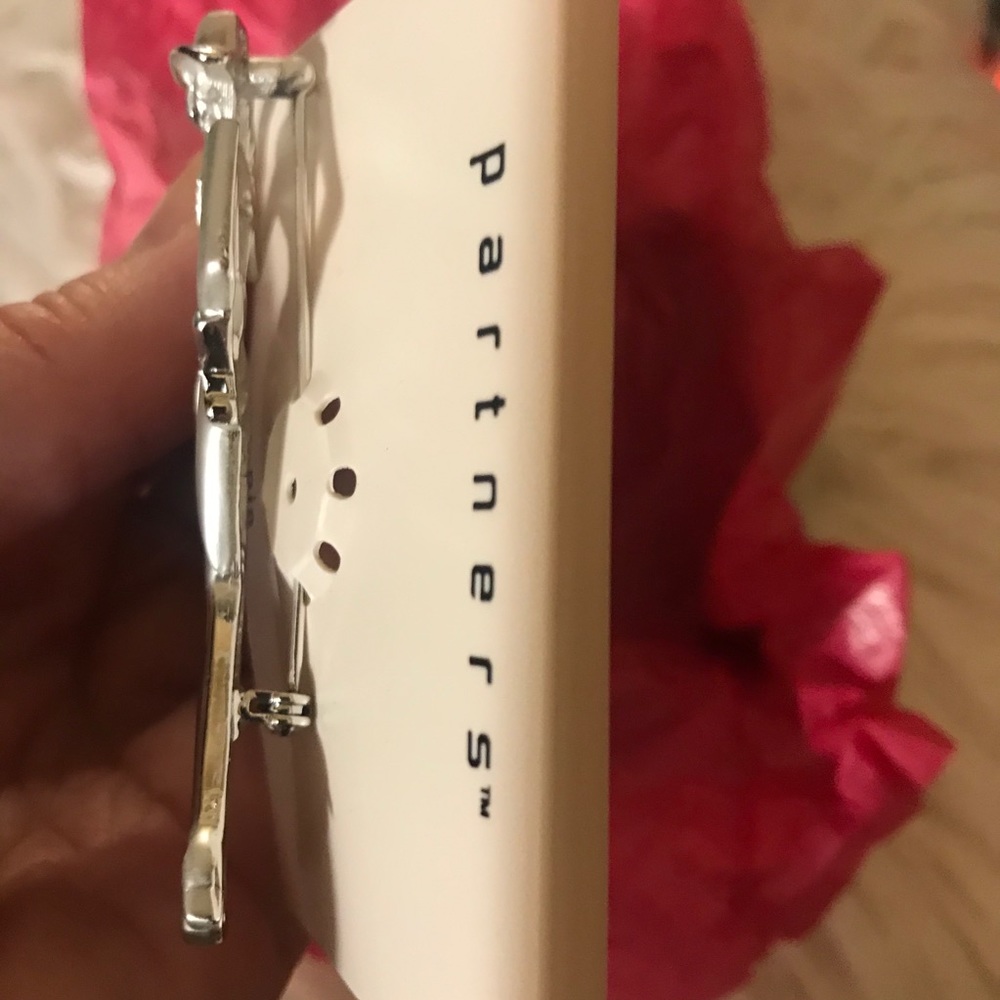 Designer Pin from BEST Jewelers - Picture 5 of 11